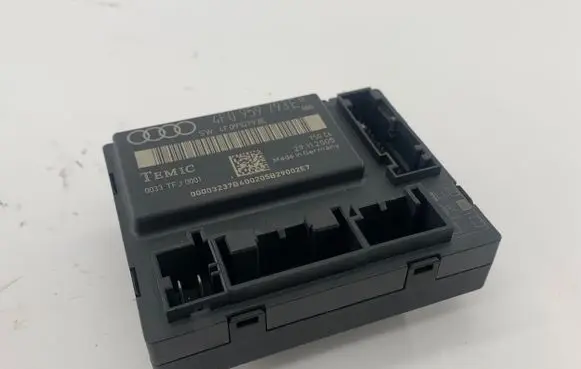 Audi A6 S6 C6 4F Door control unit/module 4F0959793E 4F0910793E 0033TFJ0001