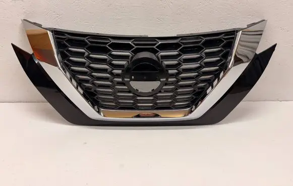 Nissan Juke II F16 Front bumper upper radiator grill 623106PA0A