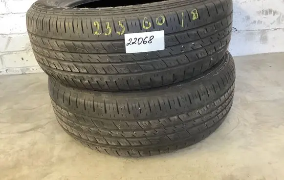 BMW X5 E53 R18 summer tire 23560R18
