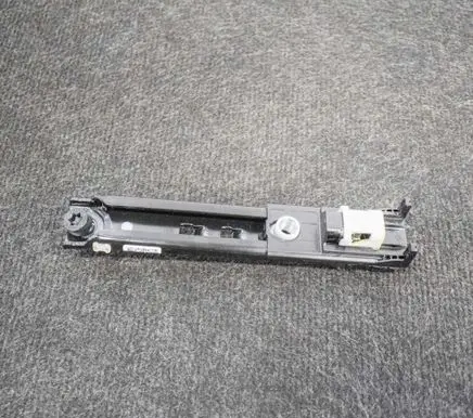 Opel Mokka Seat belt height adjuster 13585757