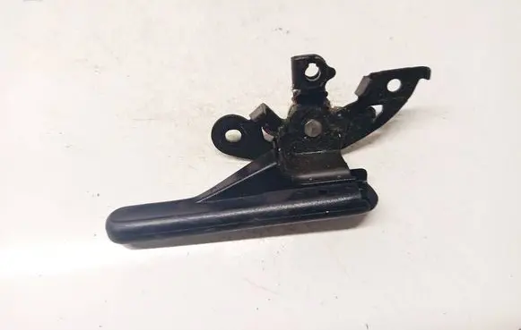 Nissan X-Trail T30 Fuel tank opening switch 