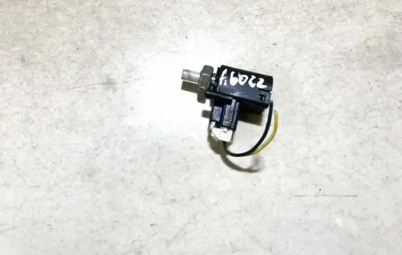 Toyota Auris 150 Brake pedal sensor switch
