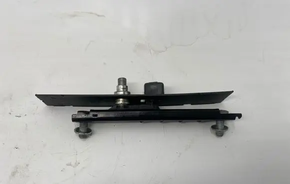 Iveco Daily 3rd gen Seat belt height adjuster 347000001 500337387