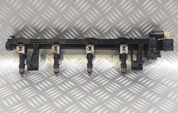 Ford Fiesta Fuel injectors set 8A6G-AA