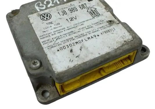 Volkswagen PASSAT B7 Airbag control unit/module 1J0909607 47980313 5WK4199
