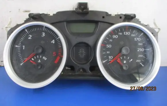 Renault Megane II Speedometer (instrument cluster) 8200720321L