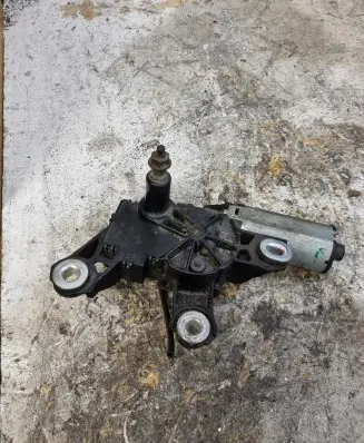 Volkswagen PASSAT B5.5 Rear window wiper mechanism 3B9955711C