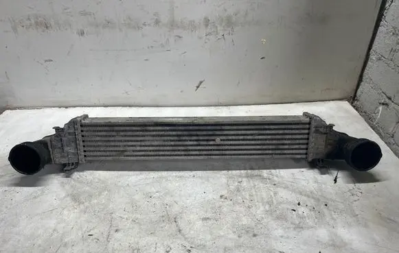 Mercedes-Benz E W211 Intercooler radiator A2115001102