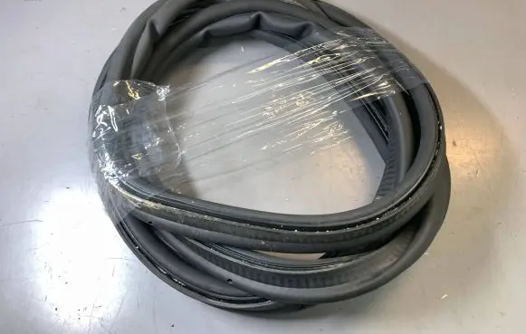 BMW 7 F01 F02 F03 F04 Seal rubber (tailgate) 51767187307 7187307