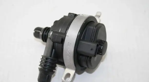 BMW X3 G01 Electric auxiliary coolant/water pump 8651287