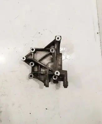 MG ZT - ZT-T Engine mounting bracket ylu102410