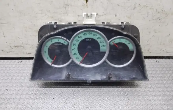 Toyota Corolla Verso AR10 Speedometer (instrument cluster) M8838000F091 MB2574308260