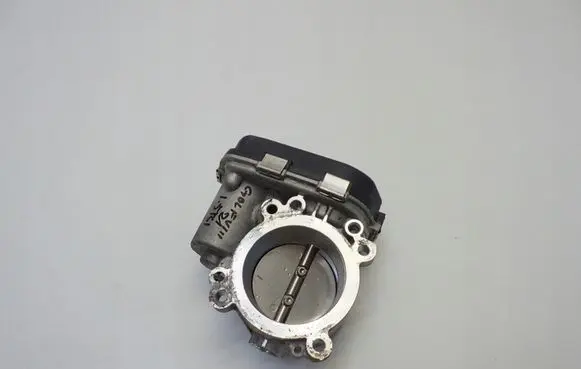 Volkswagen Golf VIII Throttle valve 04E133062T