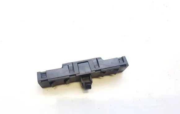 Antenna control unit