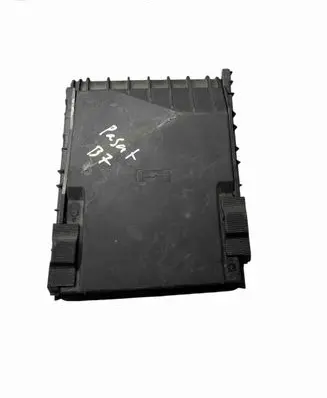 Volkswagen PASSAT B7 Fuse box cover 1K0937132F