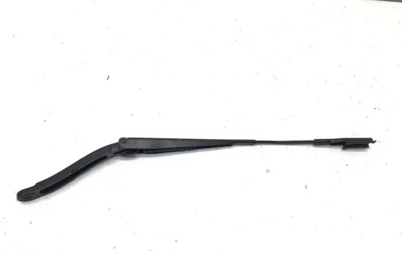 Mercedes-Benz ML W164 Front wiper blade arm A1648201440