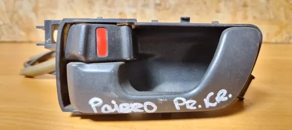 Mitsubishi Pajero Front door interior handle Mr432271