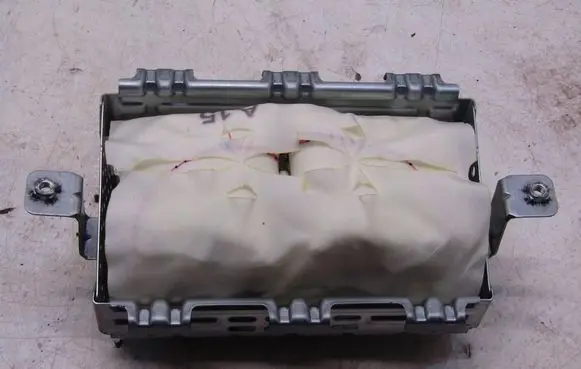 Suzuki SX4 S-Cross Passenger airbag 73920-61M01