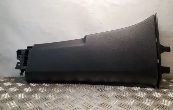 (B) pillar trim (bottom)