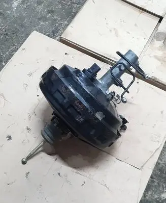 Volkswagen Multivan T5 Brake booster 7H0612101F