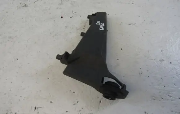 BMW 5 G30 G31 G38 Radiator mount bracket 1126422XX