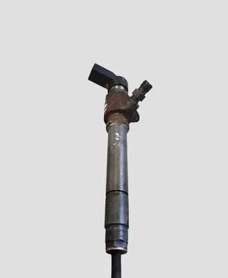 Jaguar XF X250 Fuel injector 5U3Q9K546AA