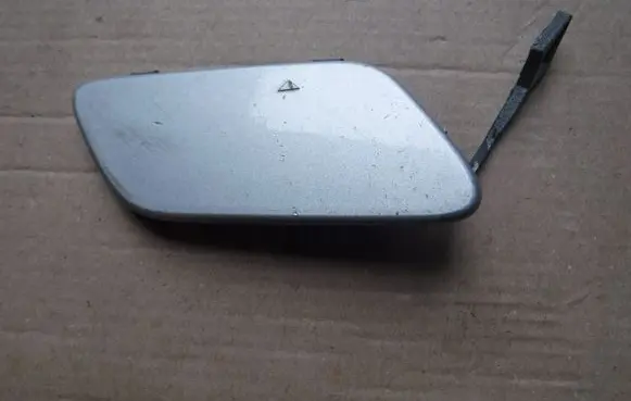 Mercedes-Benz A W169 Front tow hook cap/cover A1698851522