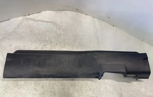 Suzuki Grand Vitara II Front sill trim cover 7613065J0