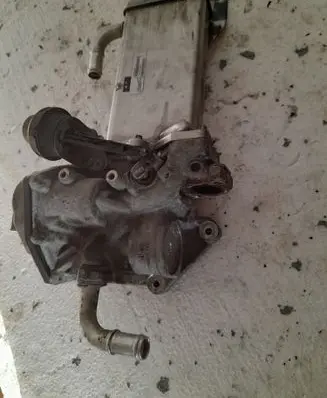 Volkswagen Transporter - Caravelle T5 EGR valve V29026381 V29009968