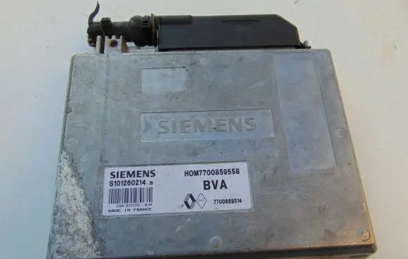 Renault Espace II Engine control unit/module 7700859558