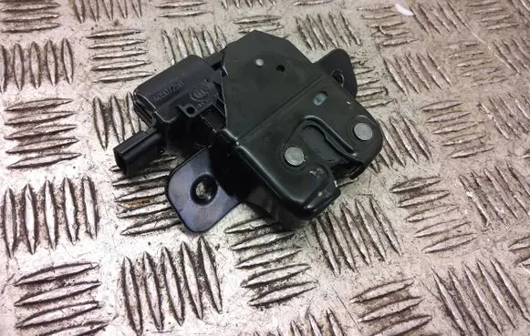 Nissan Juke II F16 Tailgate lock latch 40507258
