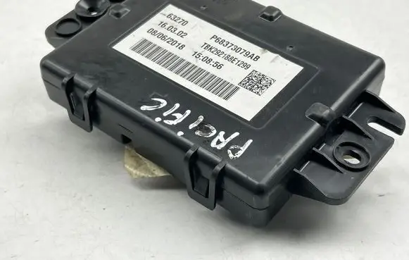 Chrysler Pacifica Air conditioning/heating control unit 63270 TBK292188E1299 P68373079AB