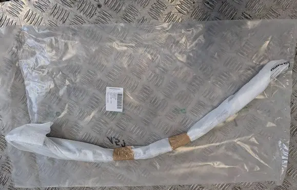 Volkswagen Touareg III Rear bumper trim bar molding 760853841