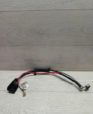 Volkswagen PASSAT B8 Positive cable (battery) 5Q0971228 09112012 016507E