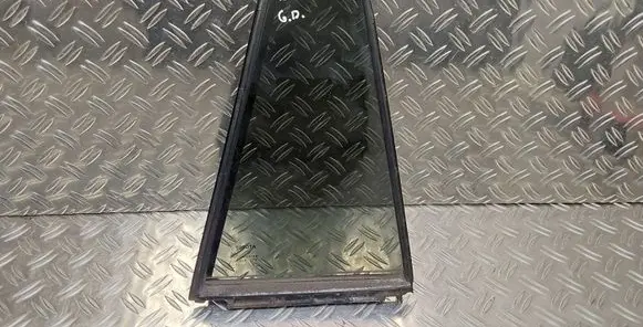 Toyota Verso Rear vent window glass 