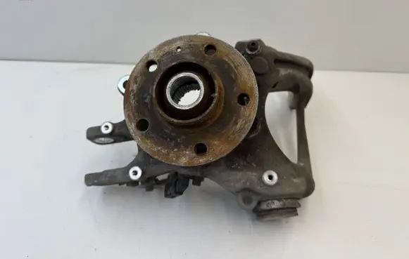 Porsche Macan (95B) Rear wheel hub 8R0505136C
