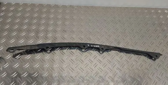 Front bumper lip