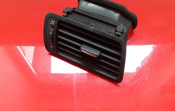 Volkswagen PASSAT B6 Dashboard side air vent grill/cover trim 3C1819702E