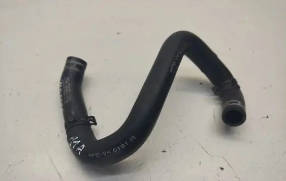 Mercedes-Benz S W221 Engine coolant pipe/hose A2218320423
