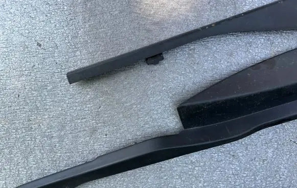 Nissan Patrol Y61 Rear bumper trim bar molding 85094VD200 85095VD200