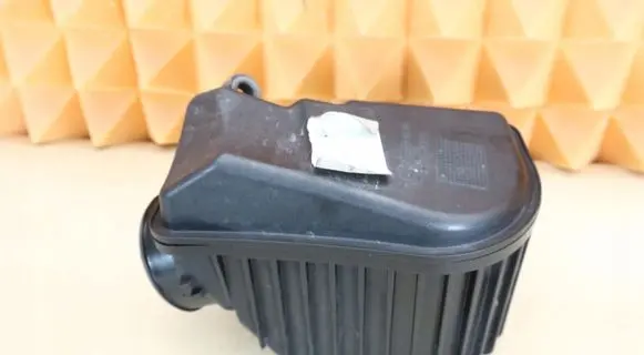 Intake resonator