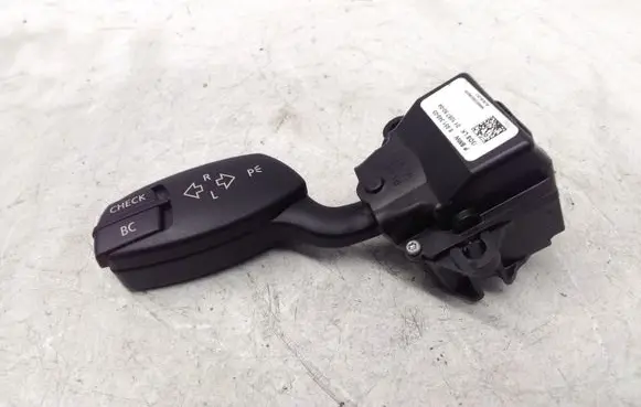 BMW 5 E60 E61 Indicator stalk 6951349