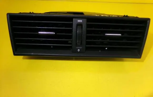 Mercedes-Benz C W202 Dash center air vent grill 2028300554