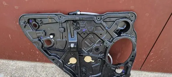 Jeep Grand Cherokee WL Rear window lifting mechanism without motor 68499689AA