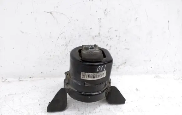 Ford Fusion II Engine mount bracket DG936F012AF