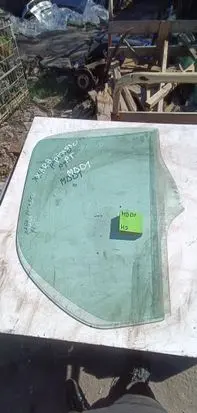Citroen Xsara Picasso Rear door window glass 1212123