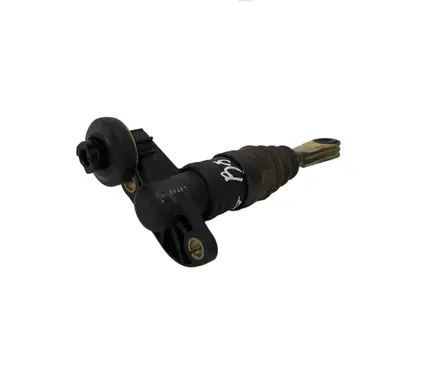 Volkswagen PASSAT B5 Clutch master cylinder 8E1721401