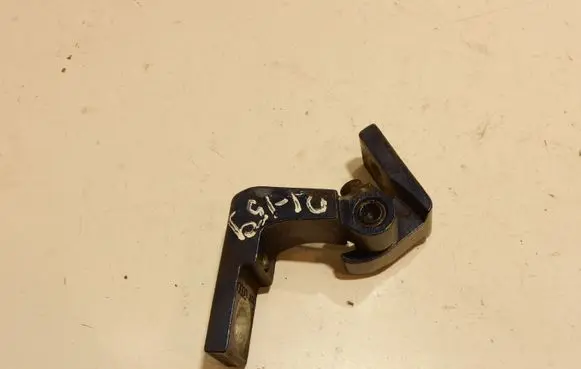 Audi A4 S4 B7 8E 8H Front door upper hinge 21159