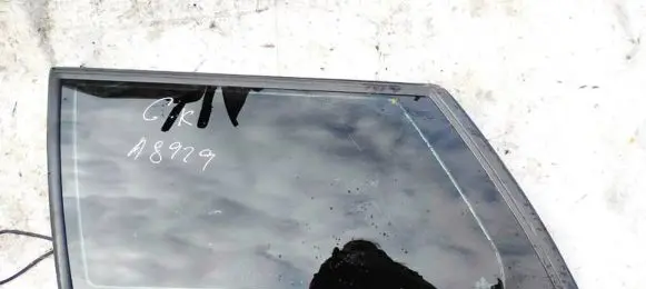 Volkswagen PASSAT B4 Rear side window