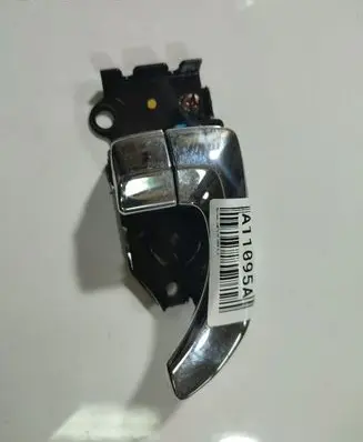 Hyundai Santa Fe Front door interior handle 